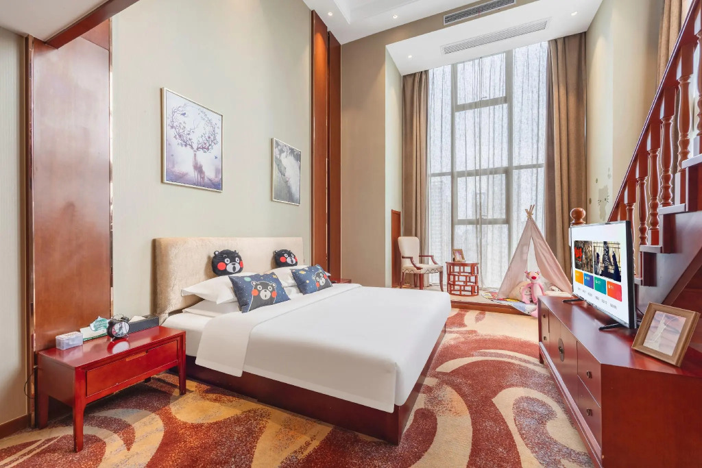 Arcadia Rong Yi Warmth Hotel