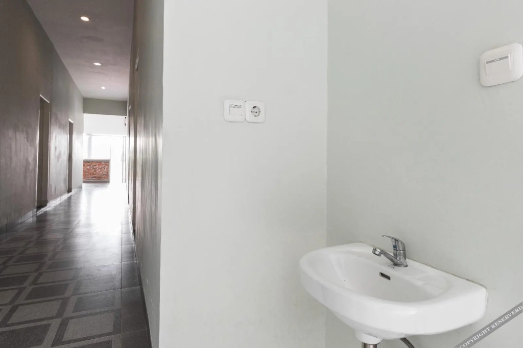 RedDoorz Plus near RS USU Medan 2