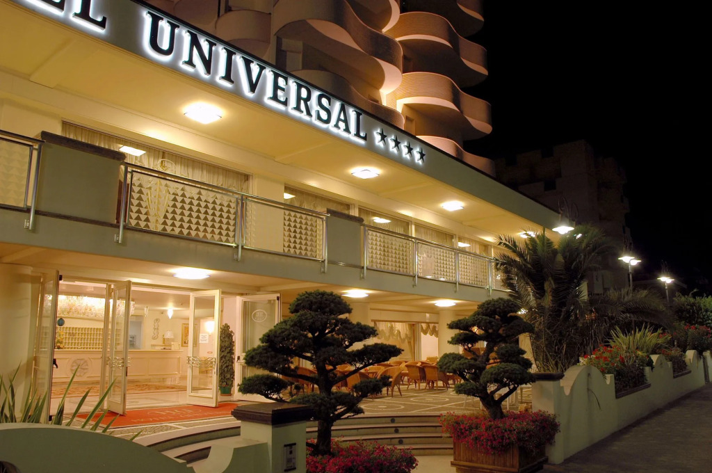 Universal Hotel
