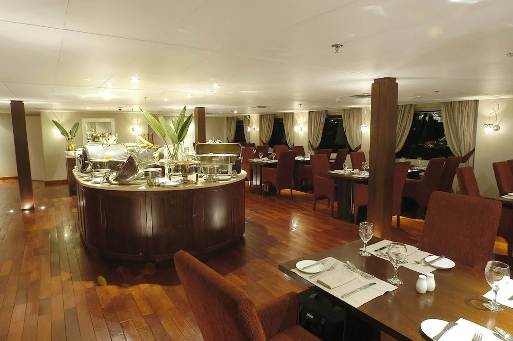 Royal Cruise Aswan to Luxor 3 Night And visit the Nubian village