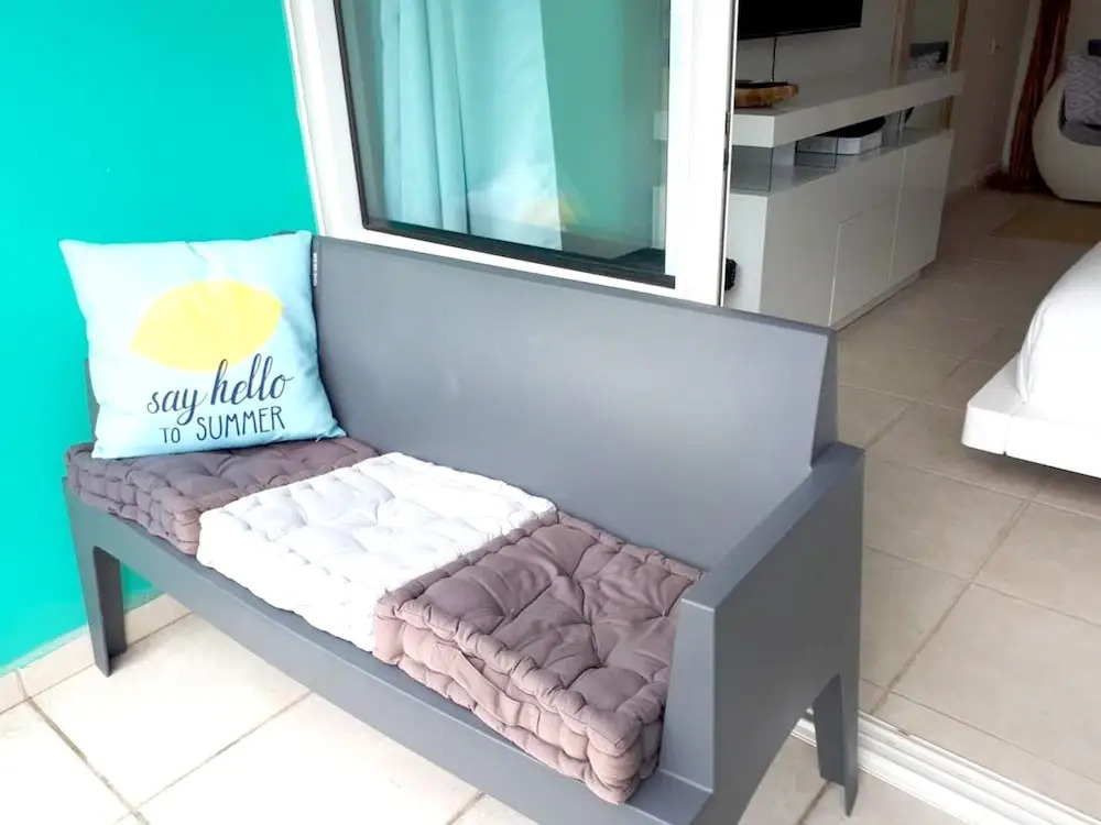 Studio in Le Gosier, With Wonderful sea View, Enclosed Garden and Wifi