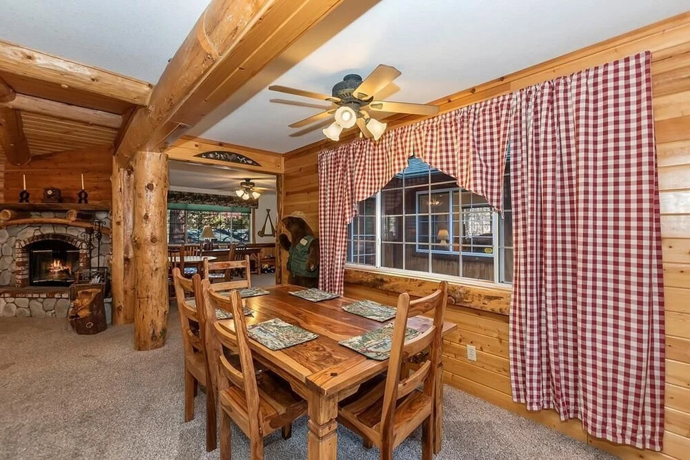 015 - Hidden Bridge Cabin
