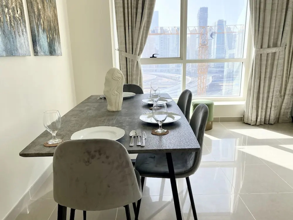 Marco Polo - Charming & Vibrant Apartment in JLT
