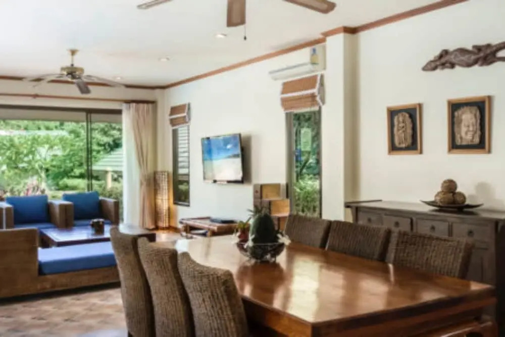 5 Bedroom Beach Front Villa on Samrong Bay