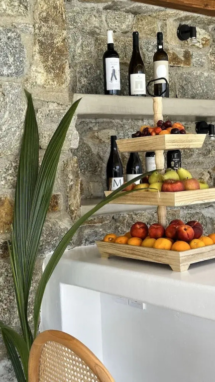 Myconian Theros Luxury Suites