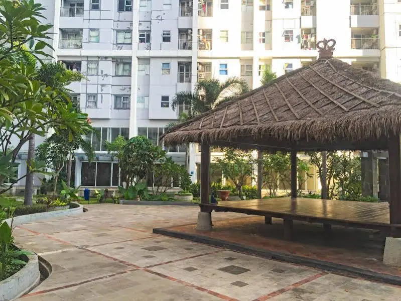 RedDoorz Apartment @ Seasons City