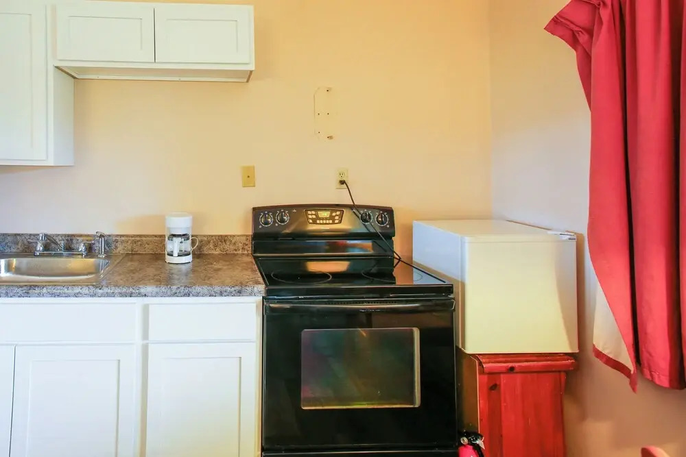 Comfy Lake City Studio < 1/2 Mi to Waterfront Park