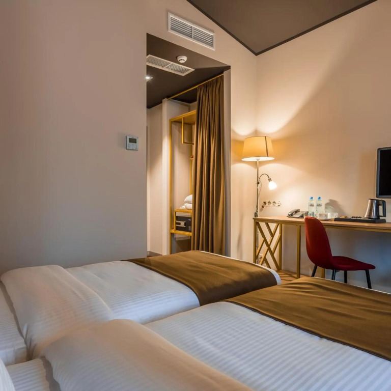 Gladius Inn Boutique Hotel by DNT Group