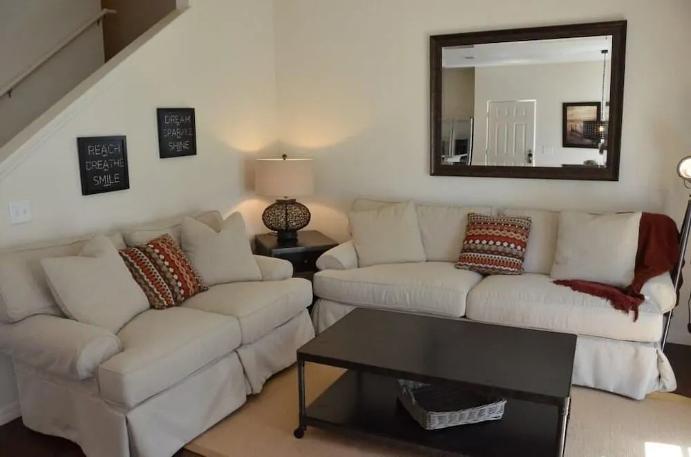 Modern Lucaya 4 Bedrooms 3 Baths Townhome