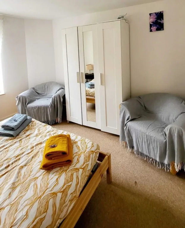 Charming 1-bedroom Appartment Near Nato