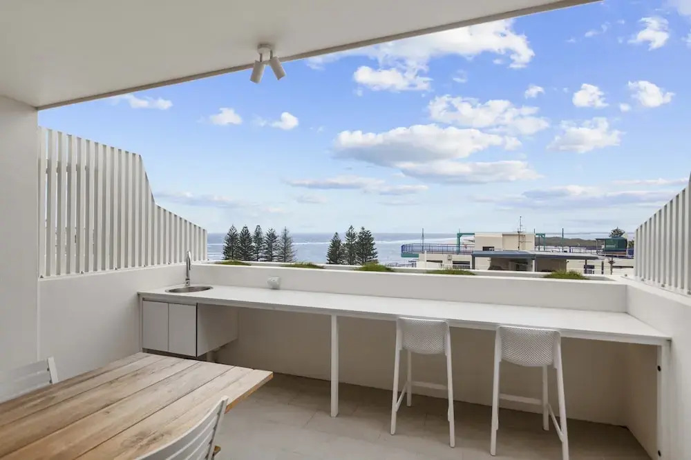 Luxury 5-floor Unit With Ocean Views Near Beach