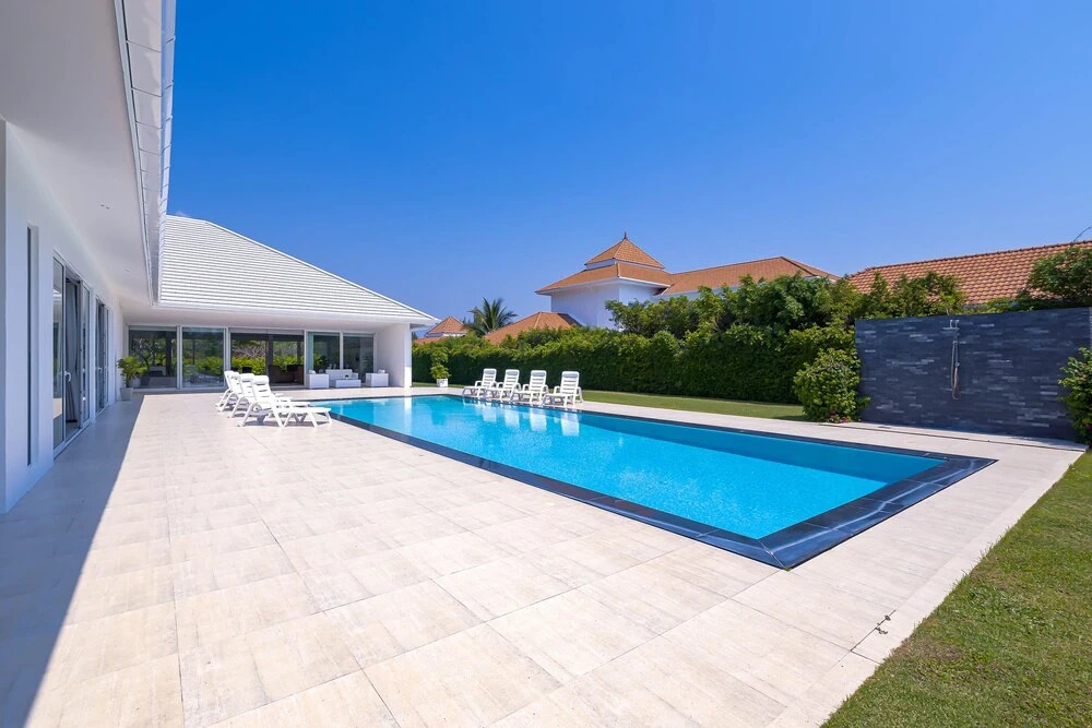 Luxury Modern 4 BR Pool Villa - PH111