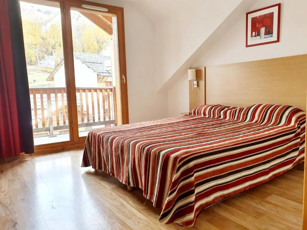 Agence Des Orres - Les Chalets de Bois Méan Bât a - Bma216