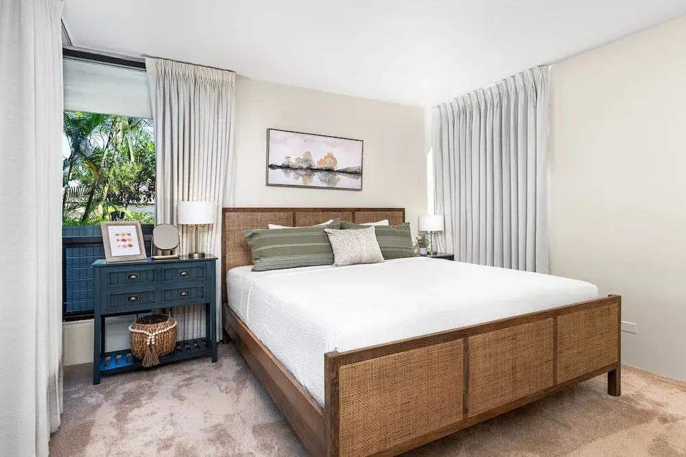 Oceanfront Island Living - Beautiful Kona Condo for Extended Stays - Vrkcv