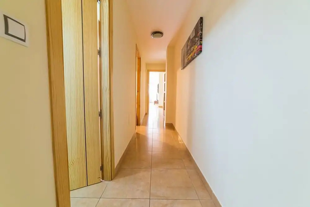 Calle Cuesta | 6  Pax | Second Line | 2331-AW
