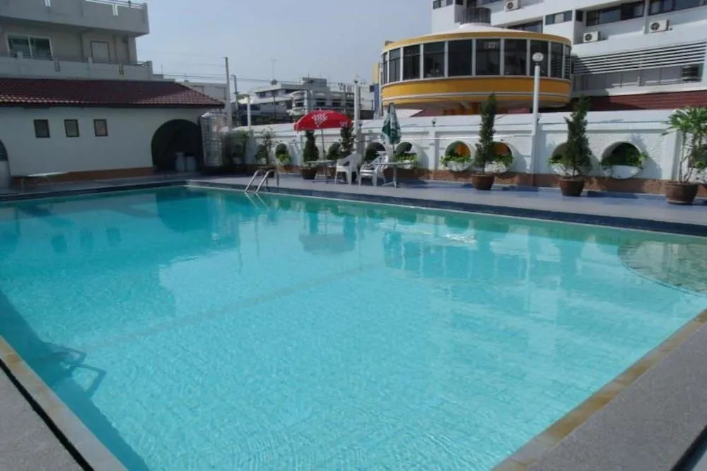 Sripatana Hotel
