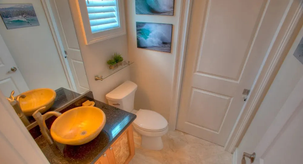 The Blue Horizon Apartment 9