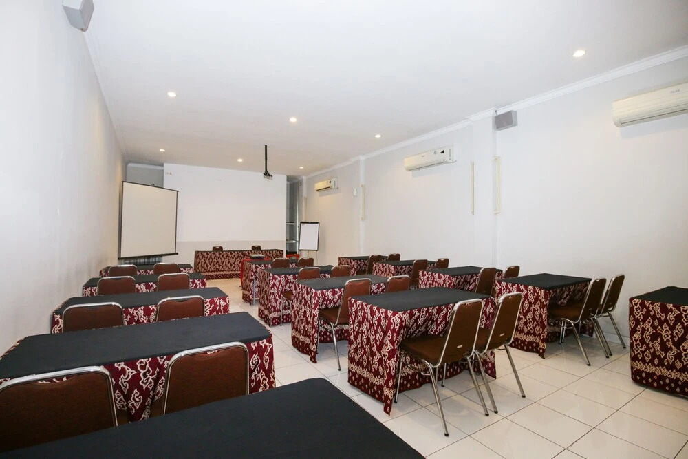 Airy Kedawung Tuparev 85 Cirebon