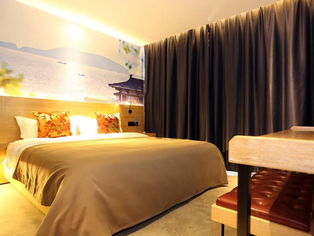 Yo Yo Pinke Hotel