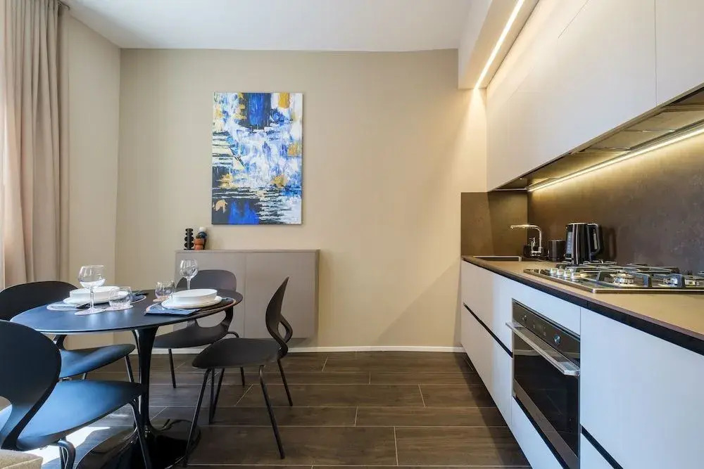 Golden Suite by Studio Vita