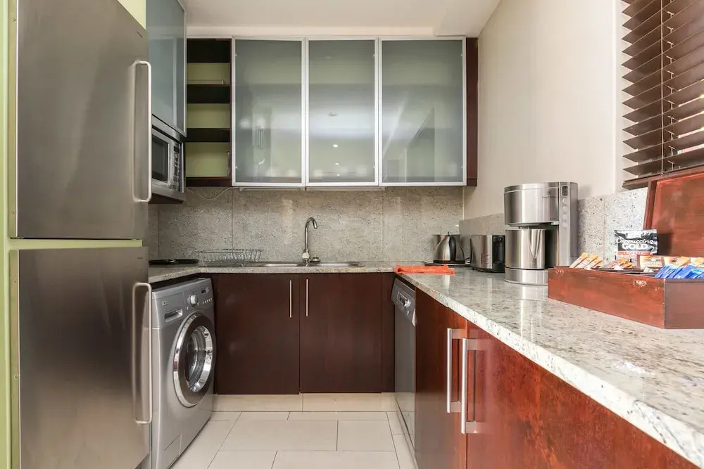Raphael Suites