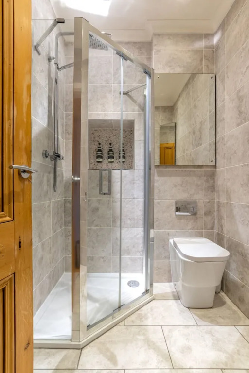 Highland Holburn Apartment