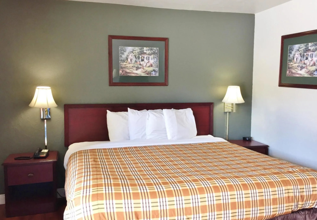 Econo Lodge Norman