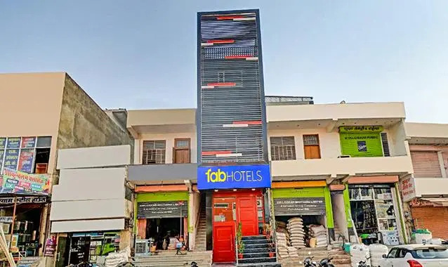FabHotel Karol