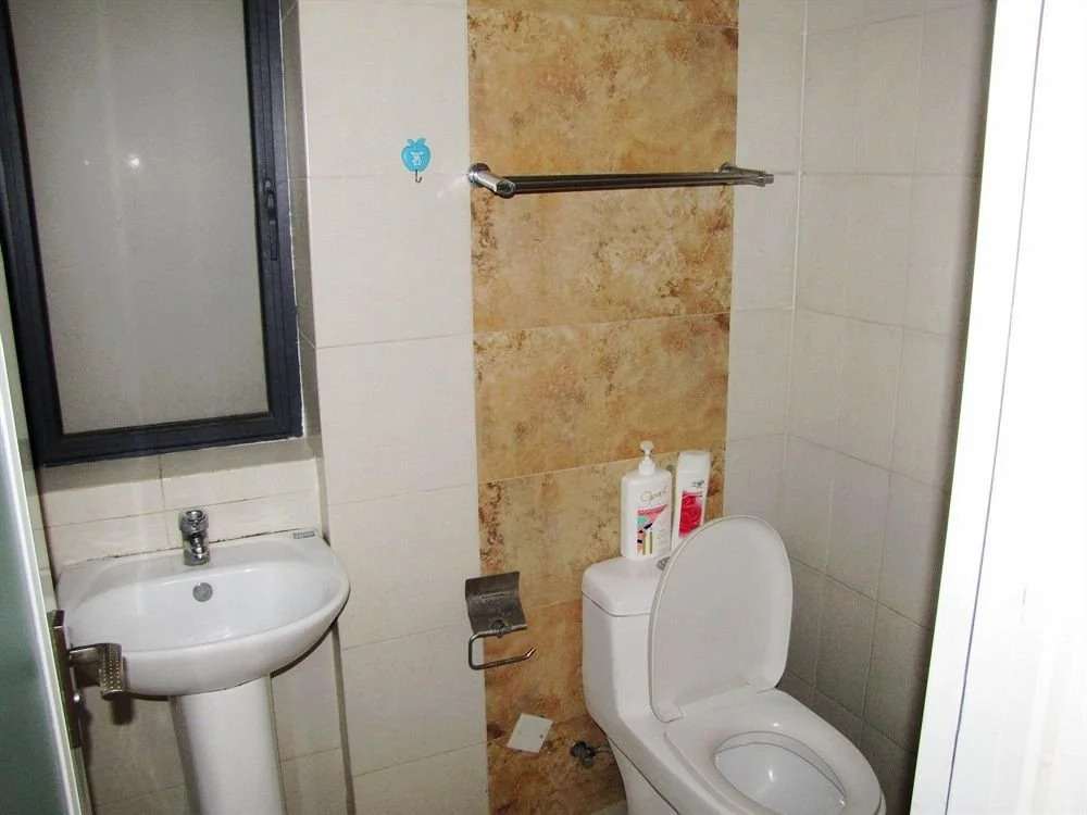 She & He Apartment(Luohu Zunyu)