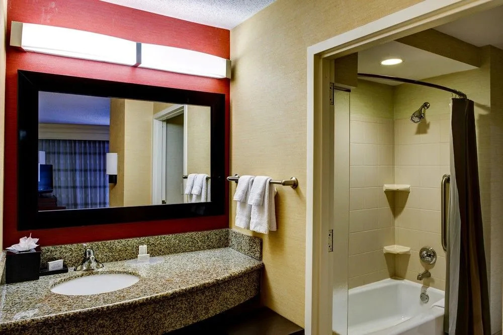 Courtyard by Marriott Atlanta Airport West