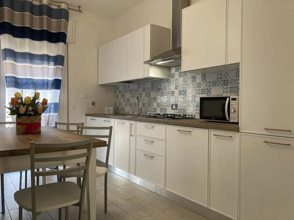 Bright Apartment Close to the Beach