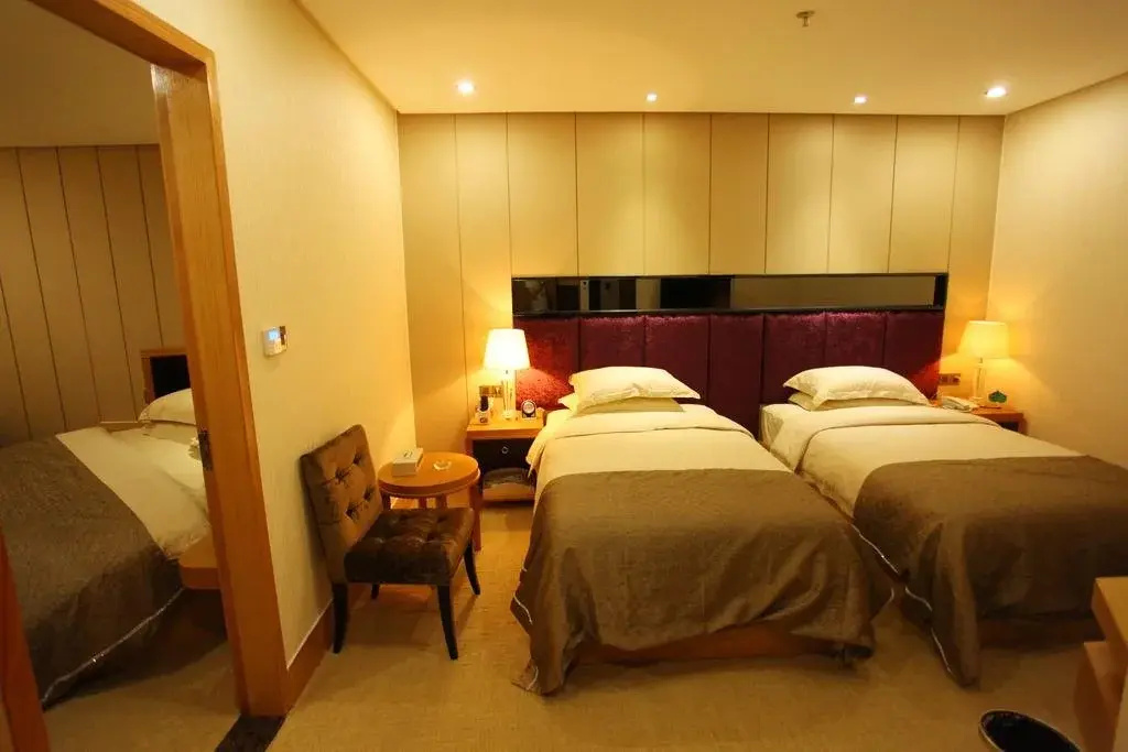 Yinwan Hotel - Shiqian Branch