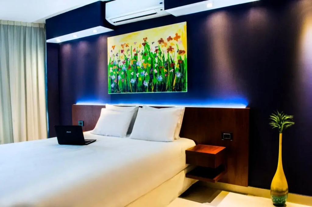 Shoshana Hotel Boutique