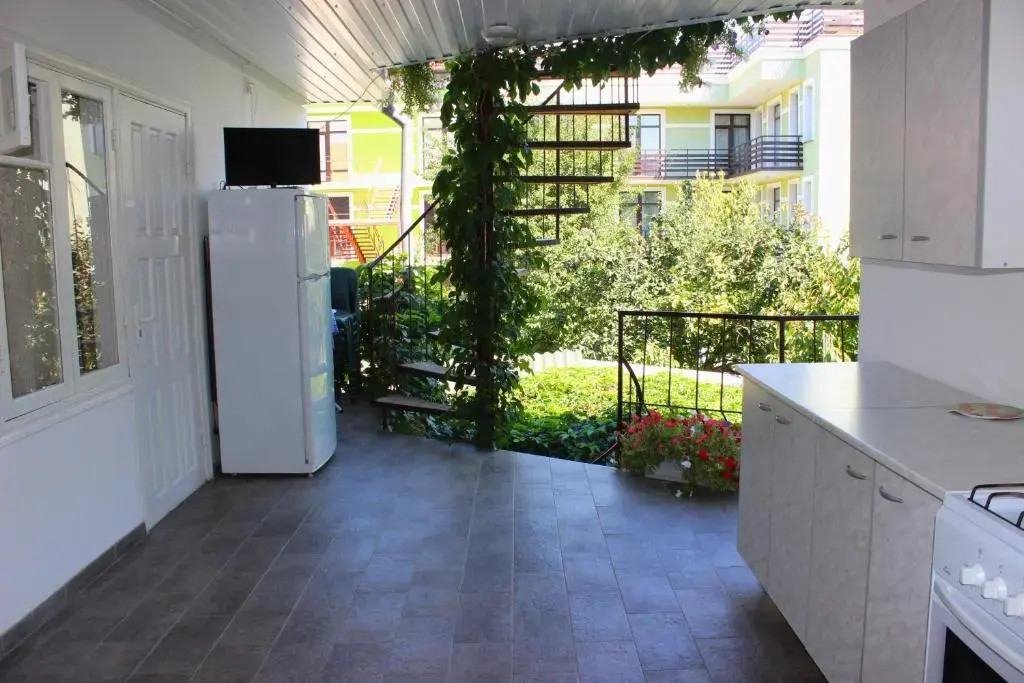 Guest house on Samburova 210b