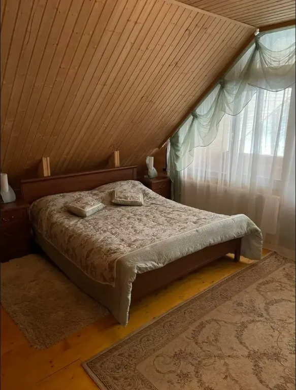 Дом на озере