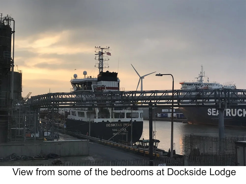 Dockside Lodge