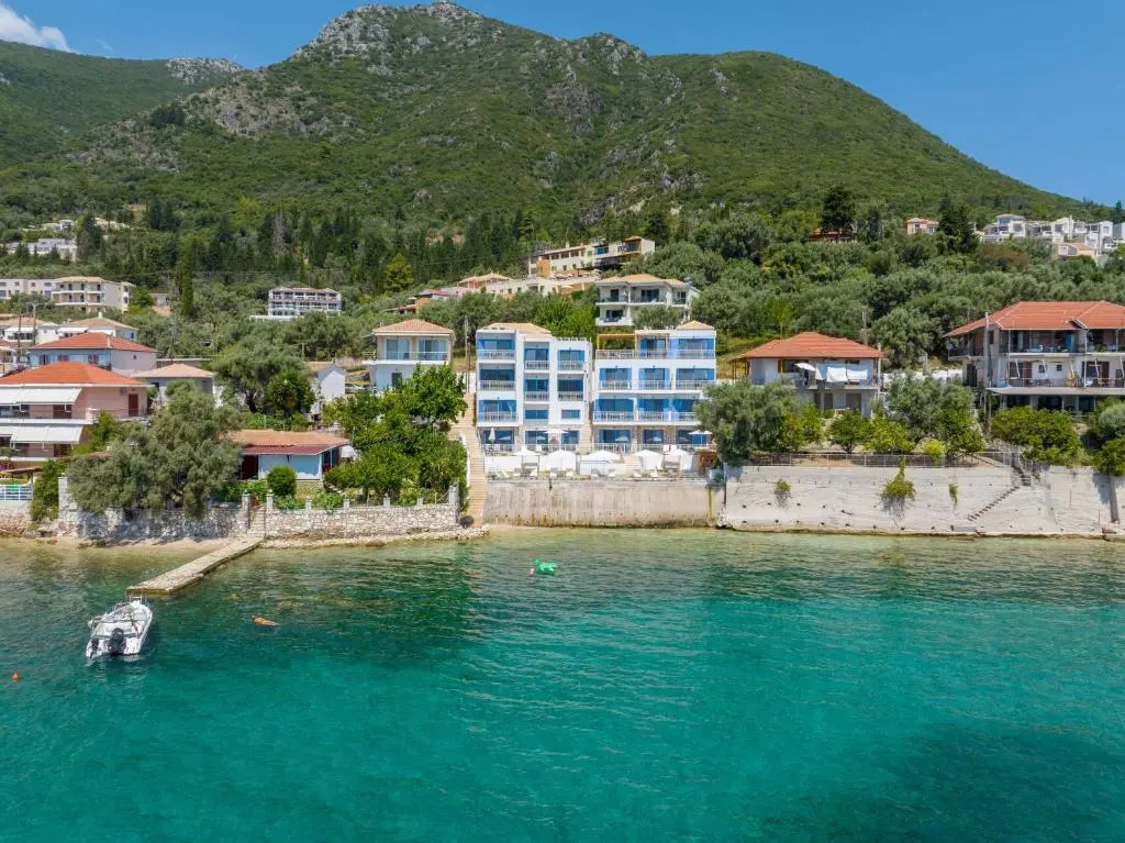 Lefkada Blue Luxury Apartments B4, Perigiali first floor