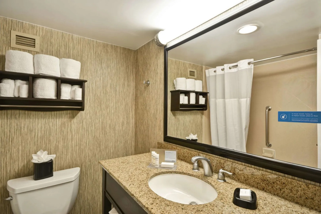 Hampton Inn Chicago-Naperville