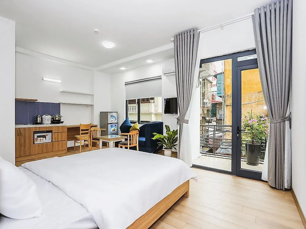 Amazing NYT Home Balcony Cozy Studio