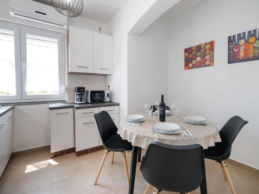 Spacious home with private terrace,200 m distant from the sea