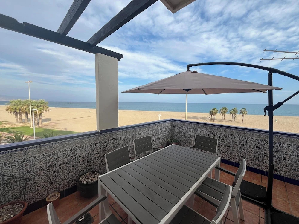 Two Bedroom Apartment on Front Line Of The Beach
