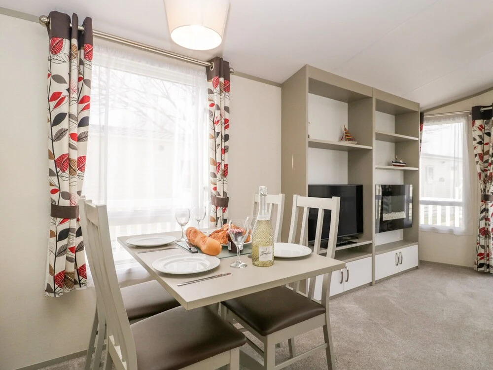 18D Shorefield Country Park