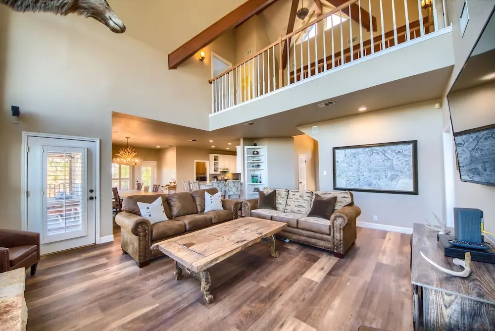 Cypress Ridge Cl 1181 5 Bedroom Home by RedAwning