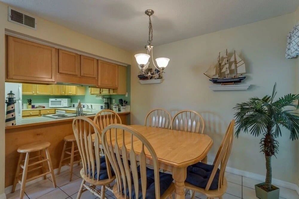 Anchors Away 1 Bedroom Condo by Redawning