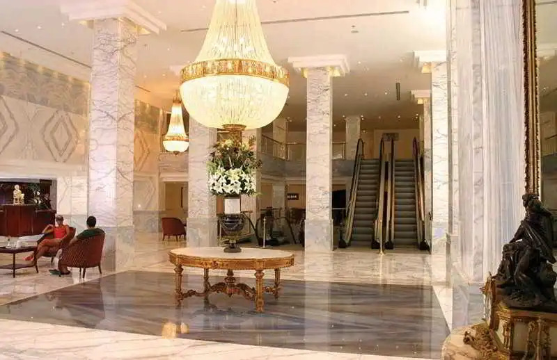 Royal Plaza Hotel