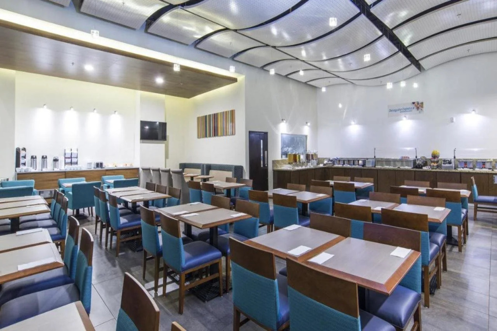 Holiday Inn Guadalajara Patria-Universidad by IHG