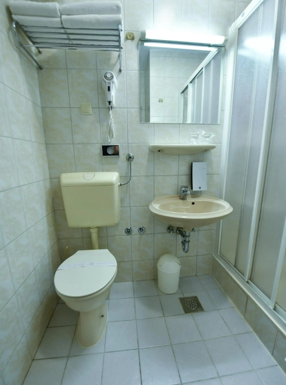 Hotel Alkar - Family Friendly Hotel with Pool in Sinj, Dalmatia