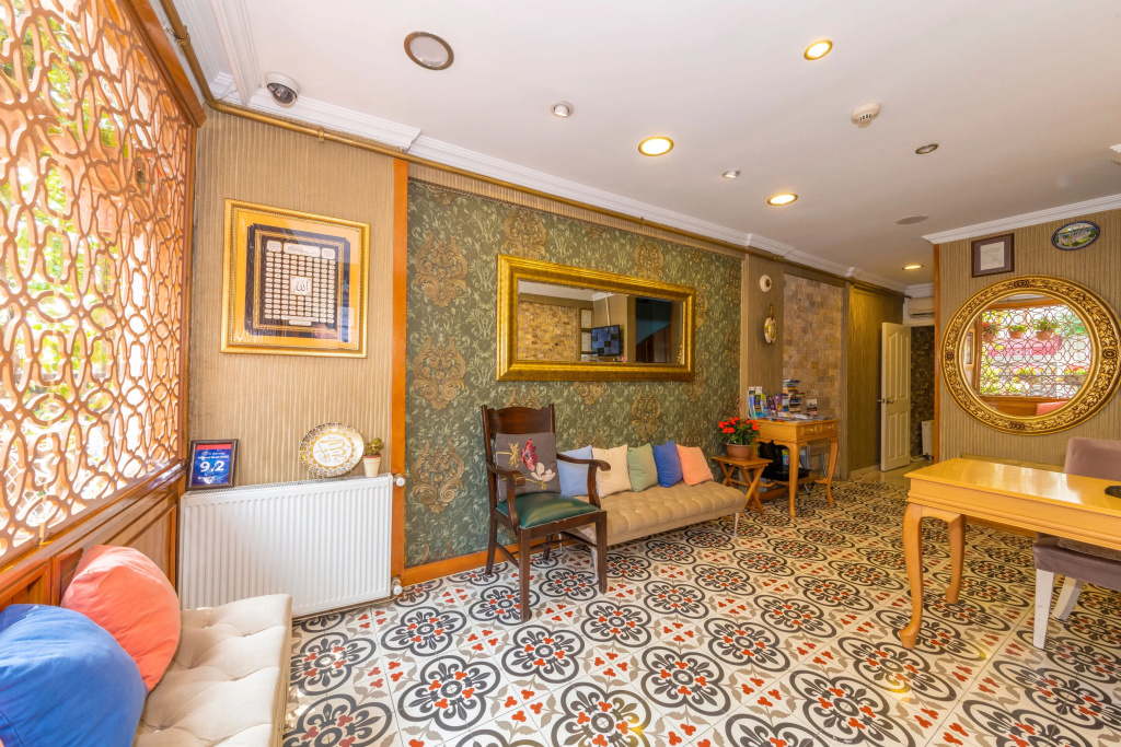 Walnut Shell Hotel