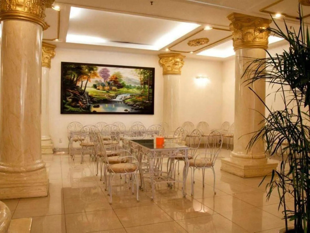 Phi Phung Hotel