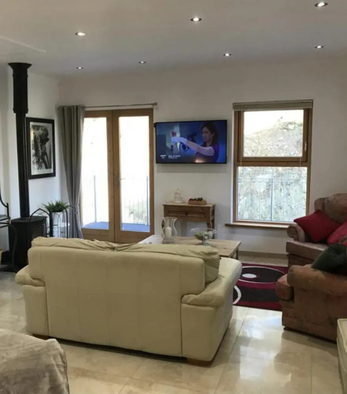 Luxurious Studio Apartment in Fahan, Co Donegal